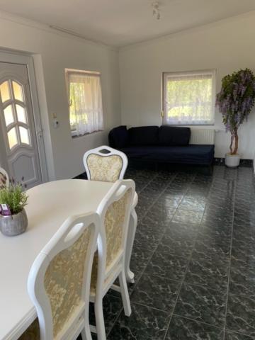 Ferienwohnung Magic Vendeghaz Abádszalók Exterior foto
